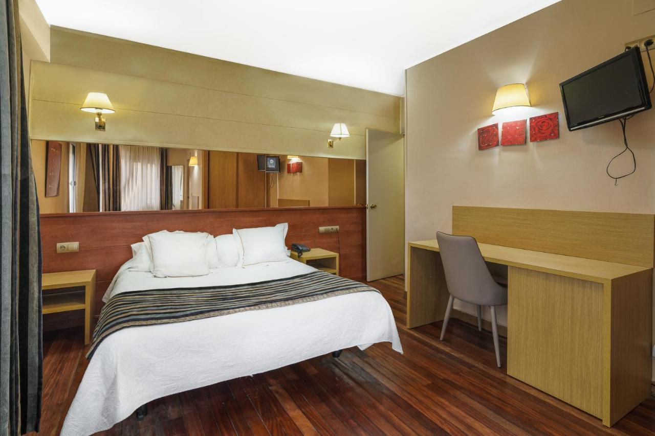 Hotel Regio Torrelavega Eksteriør billede