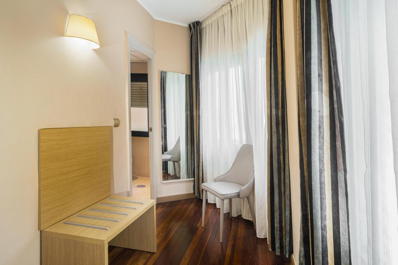 Hotel Regio Torrelavega Eksteriør billede