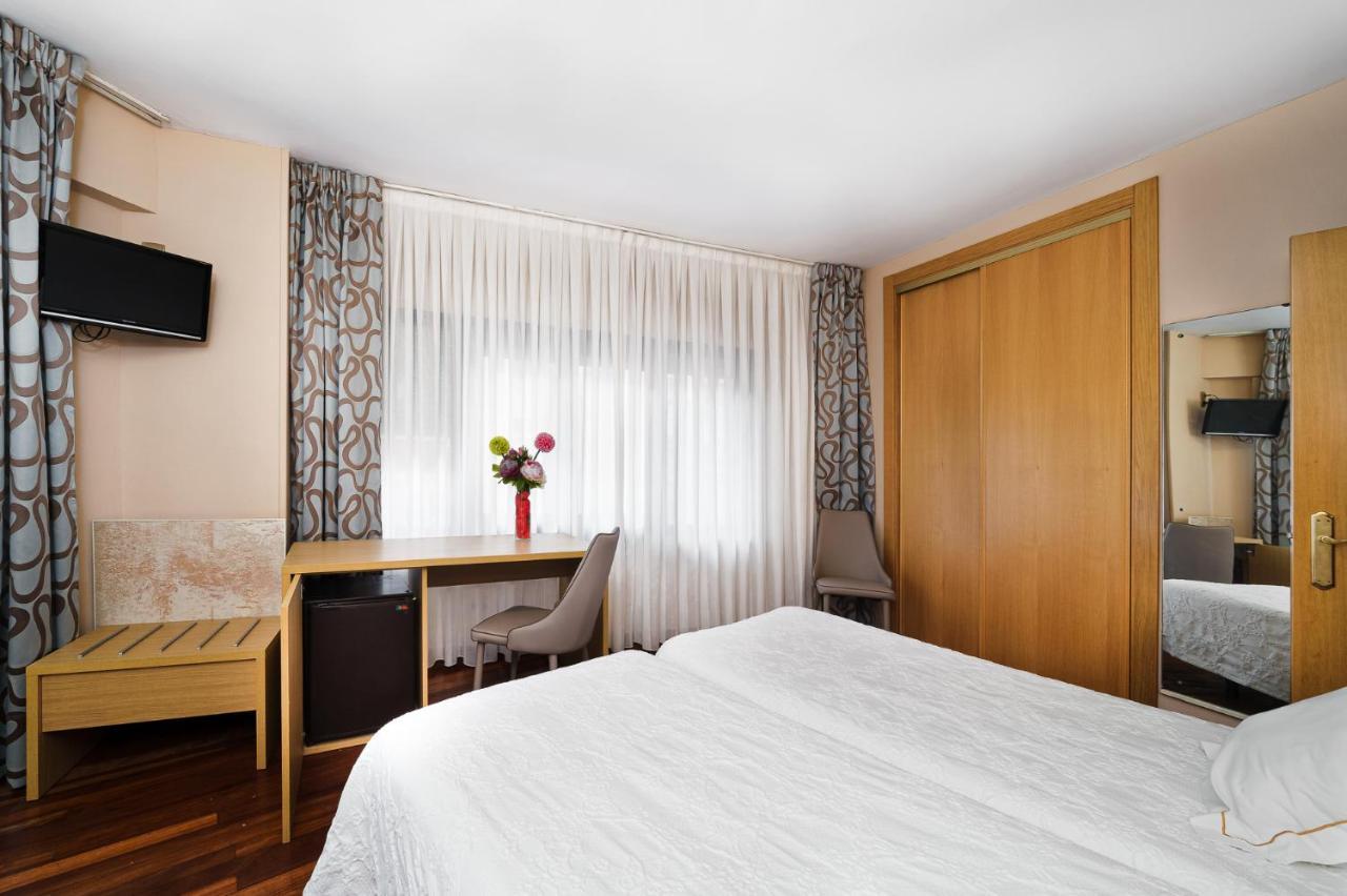 Hotel Regio Torrelavega Eksteriør billede