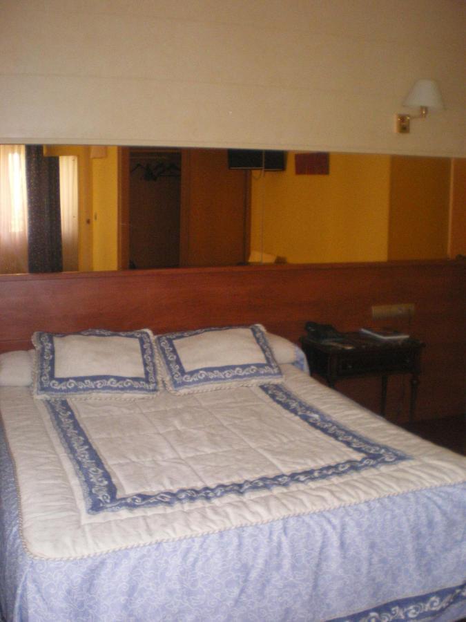 Hotel Regio Torrelavega Værelse billede