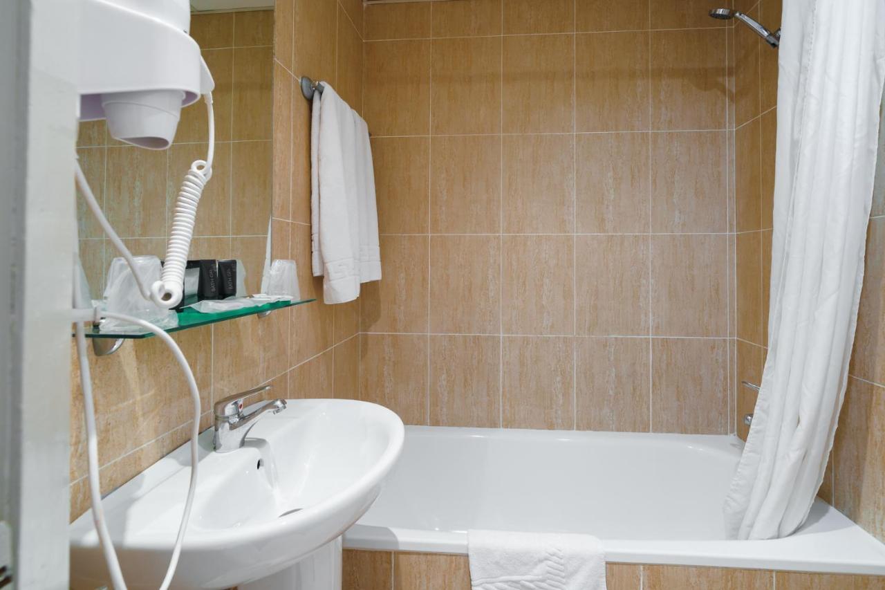 Hotel Regio Torrelavega Eksteriør billede