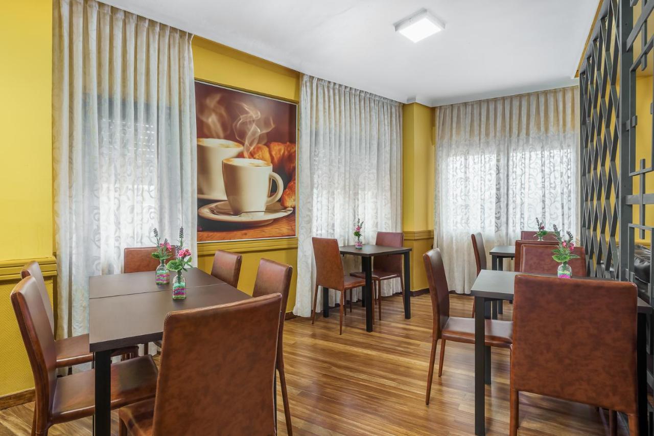Hotel Regio Torrelavega Eksteriør billede