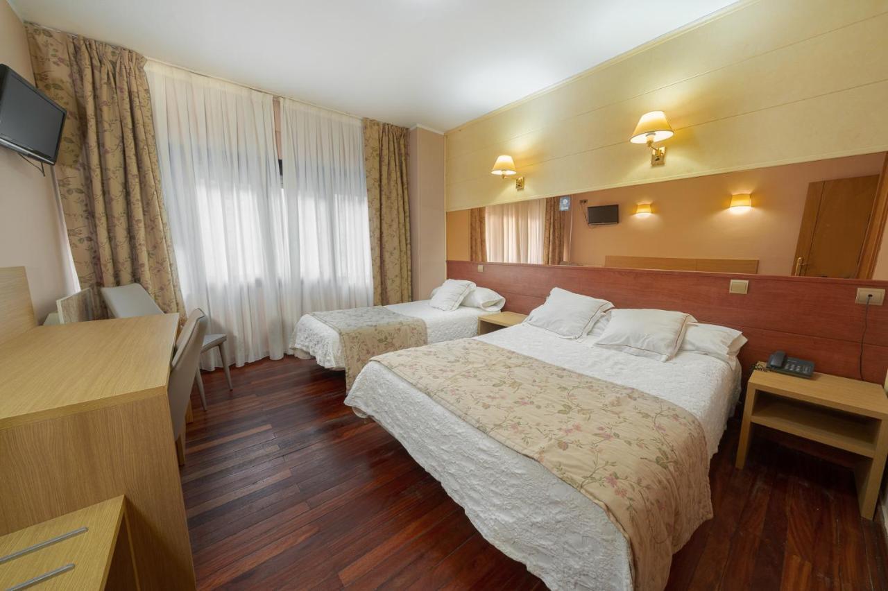 Hotel Regio Torrelavega Eksteriør billede