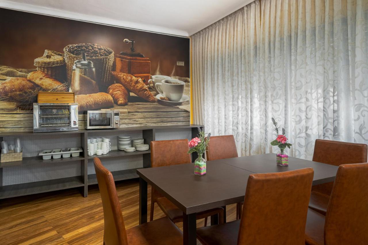 Hotel Regio Torrelavega Eksteriør billede