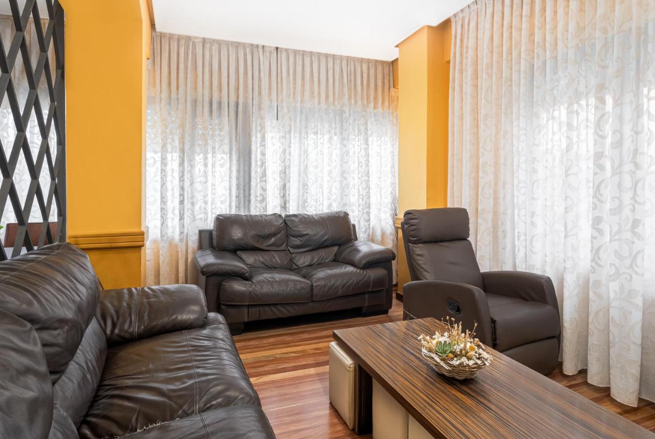 Hotel Regio Torrelavega Eksteriør billede