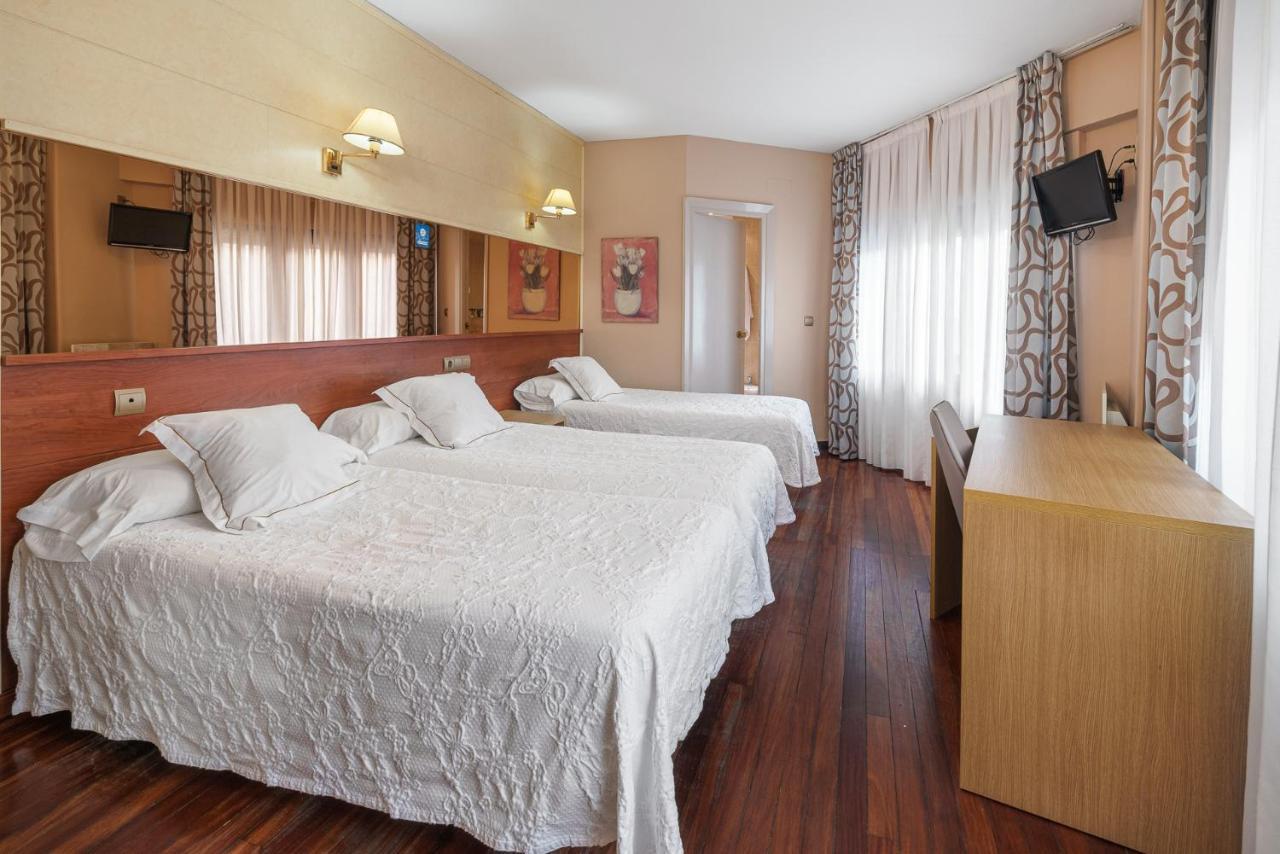 Hotel Regio Torrelavega Eksteriør billede